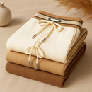 [Leve 3, Pague Só 2] Kit de 3 Calças Femininas Olina em Veludo (66% Rayon, 29% Nylon, 5% Elastano)